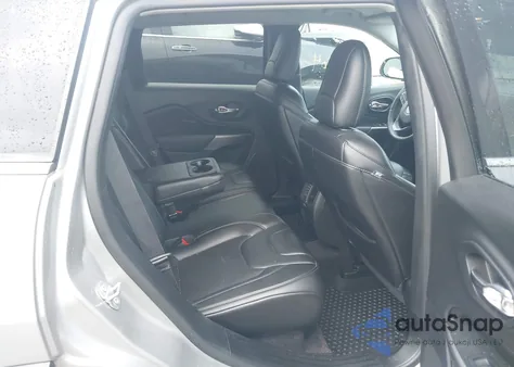 2019 Jeep Cherokee Latitude Plus 4X4 from USA, damaged, VIN 1C4PJMLB4KD232287